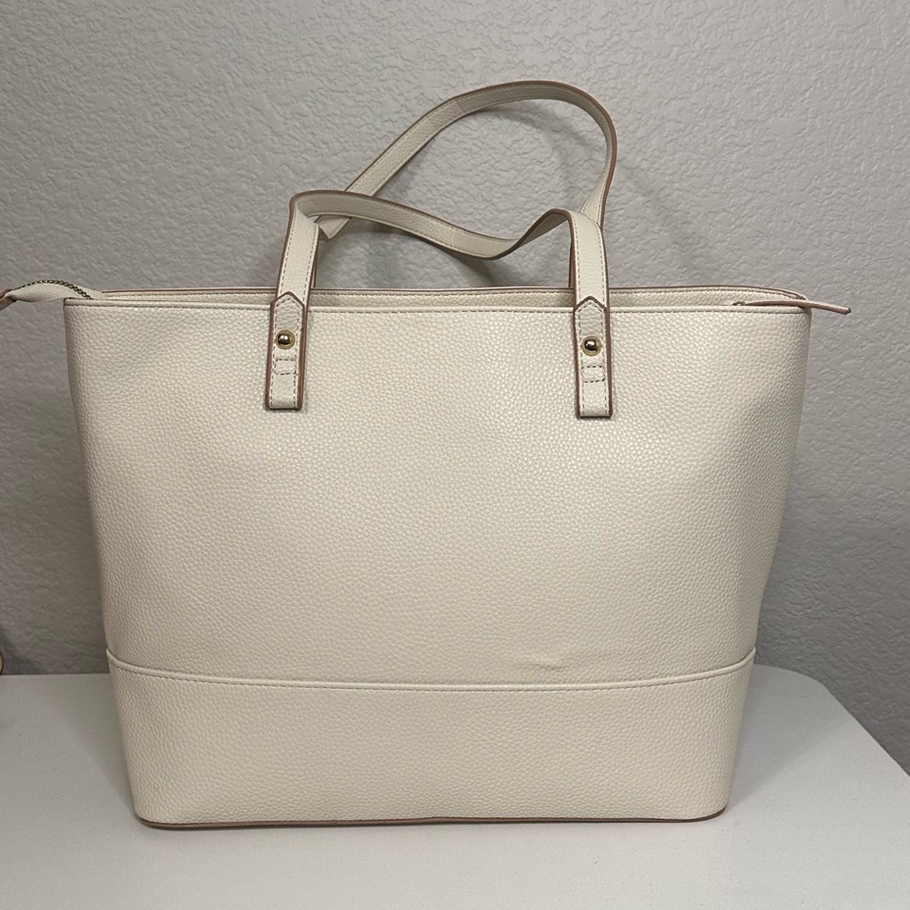 Nanette Lepore Ivory Pebbled Tote with Gold Hardware - Picture 5 of 8